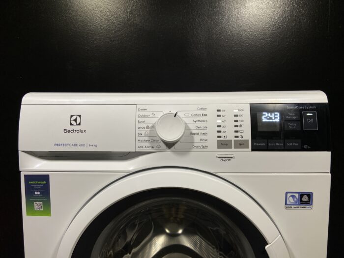 Erittäin kapea Electrolux Perfectcare 4kg pesukone - Image 2