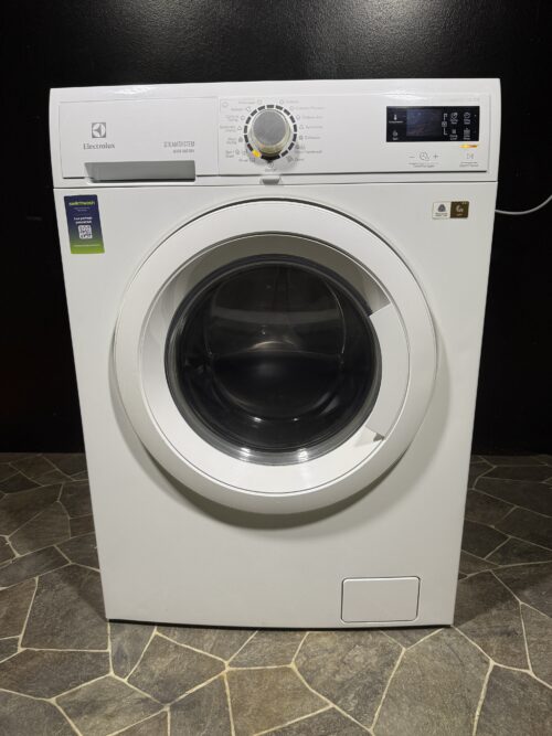 Electrolux SteamSystem 8/4kg kuivaava pesukone