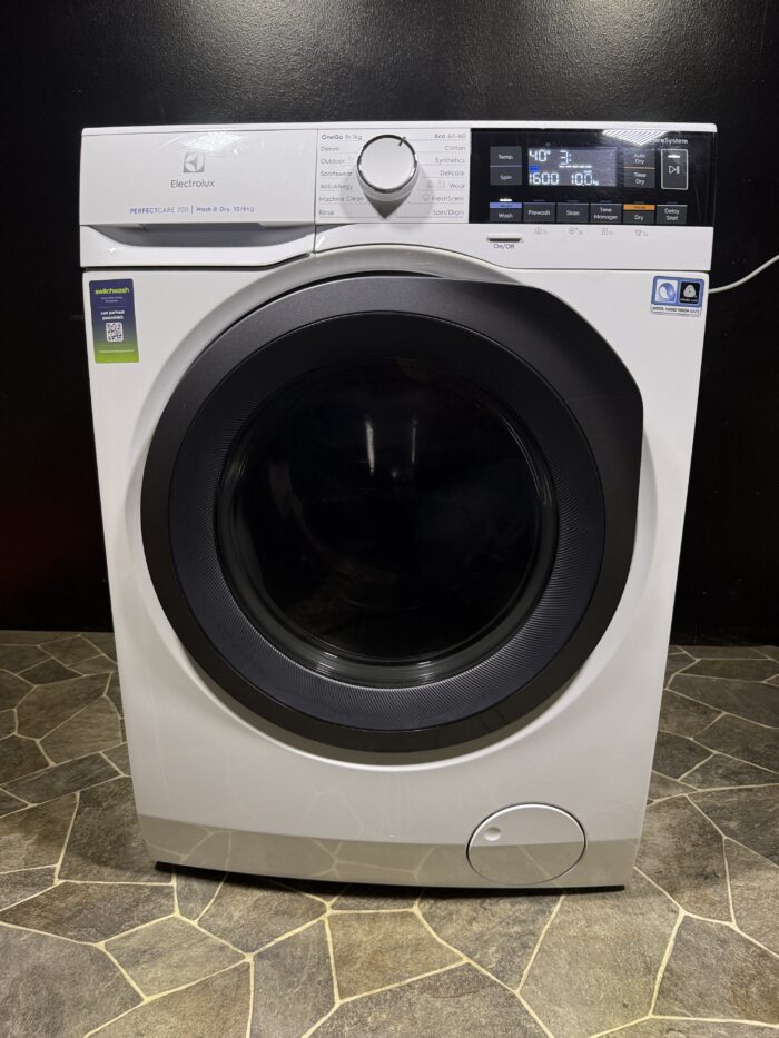 Electrolux PerfectCare 10/6kg kuivaava pesukone höyryominaisuudella