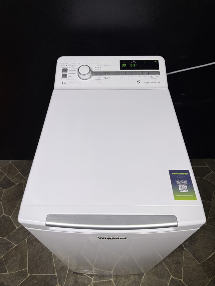 Loistokuntoinen Whirlpool 6kg Pesukone 1200rpm