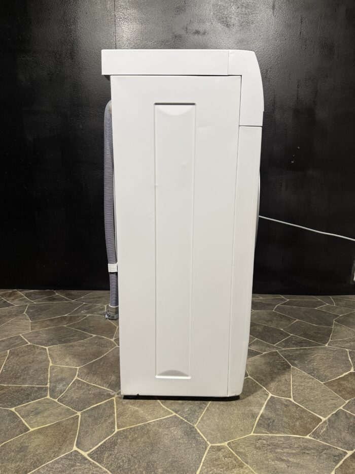 Erittäin Kapea Electrolux CompactCare 4kg Pesukone - Image 3